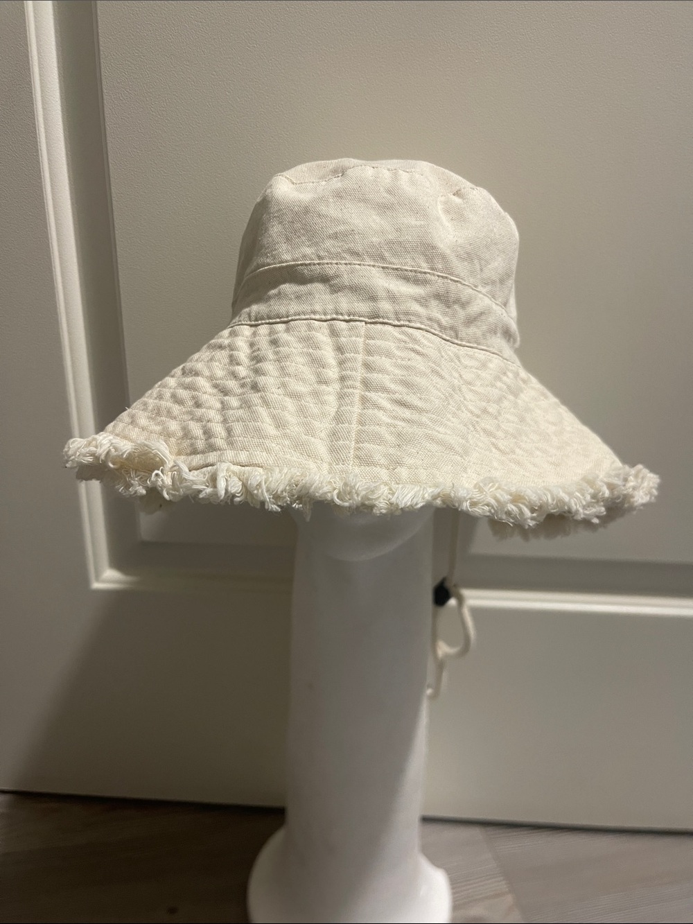 Zara Cream Frayed Brim Sun Hat with Chin Tie